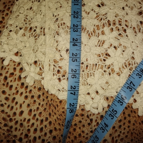 Debut embroidered boho crochet cream tank top size S,M. - Picture 8 of 8